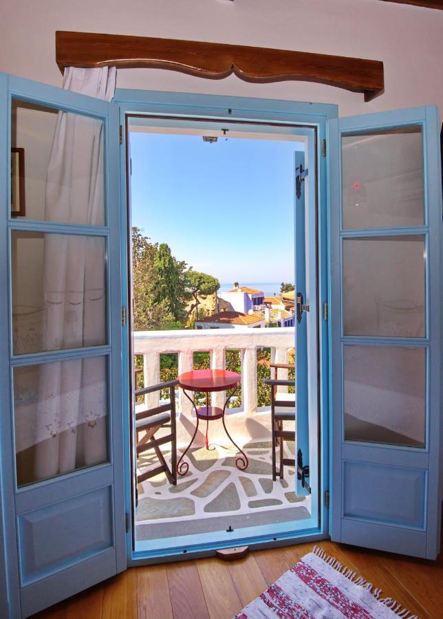 Stella'S Traditional House. Alonnisos Town Exterior photo
