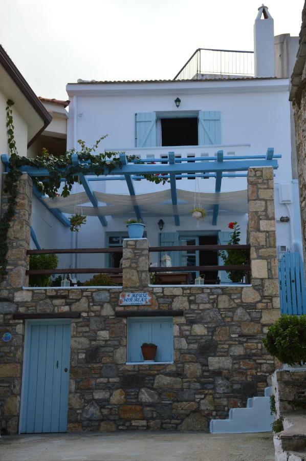 Stella'S Traditional House. Alonnisos Town Exterior photo
