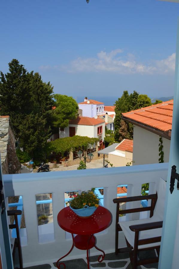 Stella'S Traditional House. Alonnisos Town Exterior photo